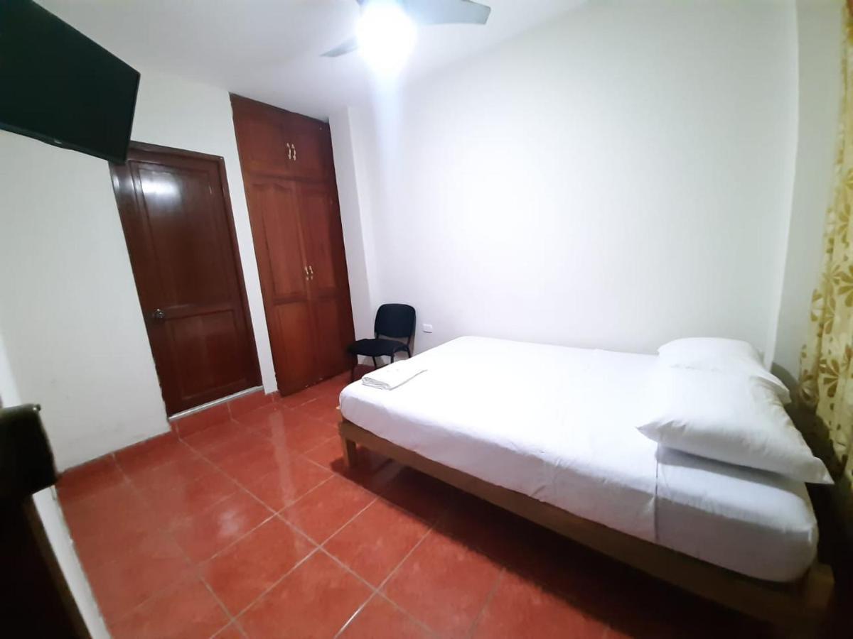 Guest House 툼베스 외부 사진