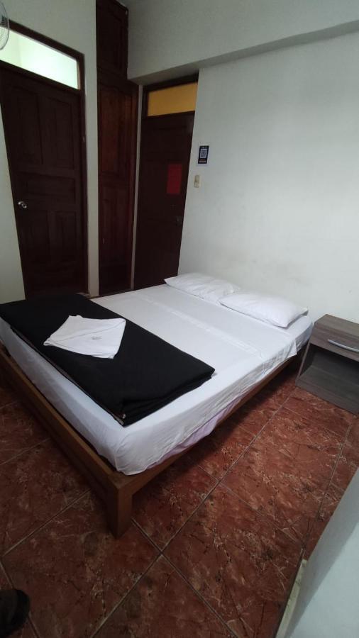 Guest House 툼베스 외부 사진