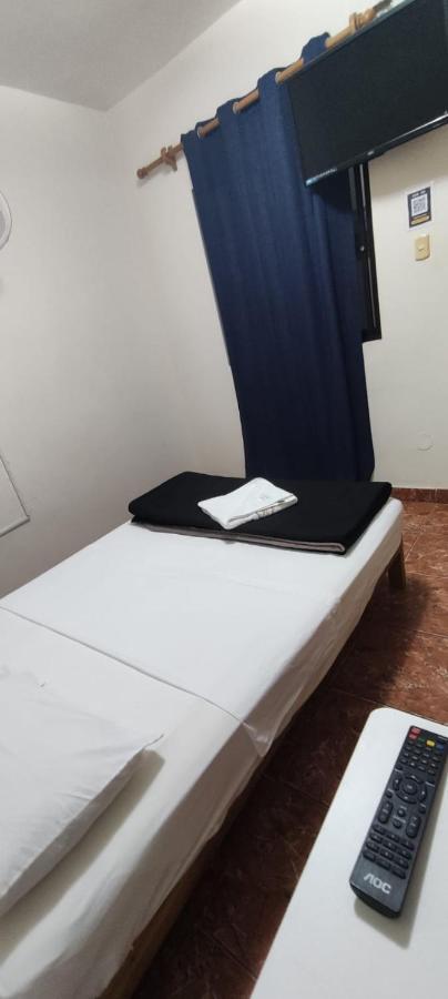 Guest House 툼베스 외부 사진