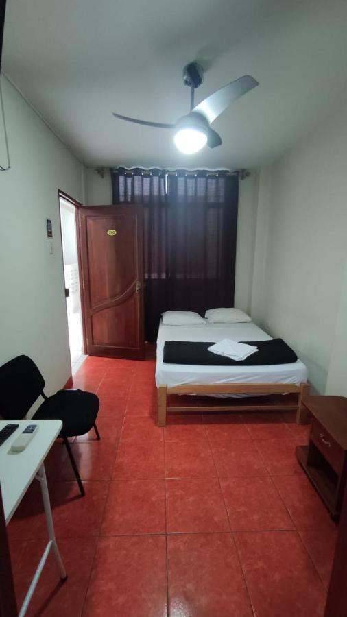 Guest House 툼베스 외부 사진